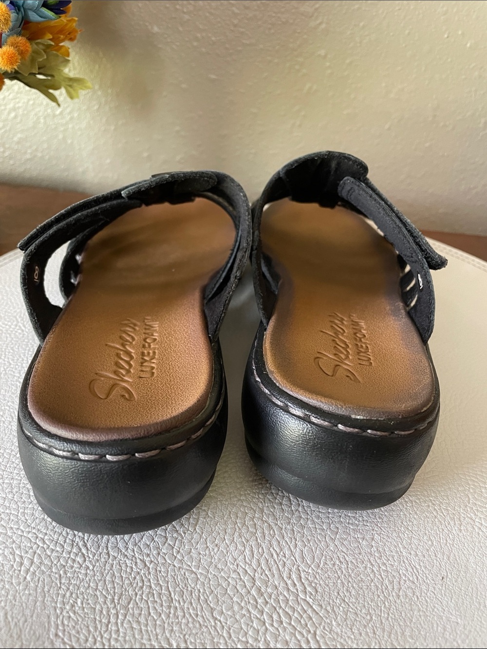 Skechers Luxe Foam Slip on Sandals Very Good Used Condition - Picture 11 of 12
